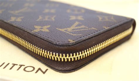 louis vuitton wallet original price